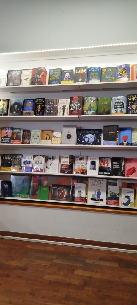 LIBRERIA HOJABLANCA