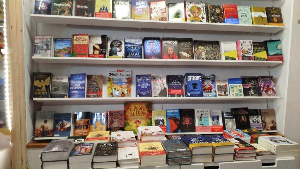 BOOKTACA SERVICIOS LITERARIOS SL