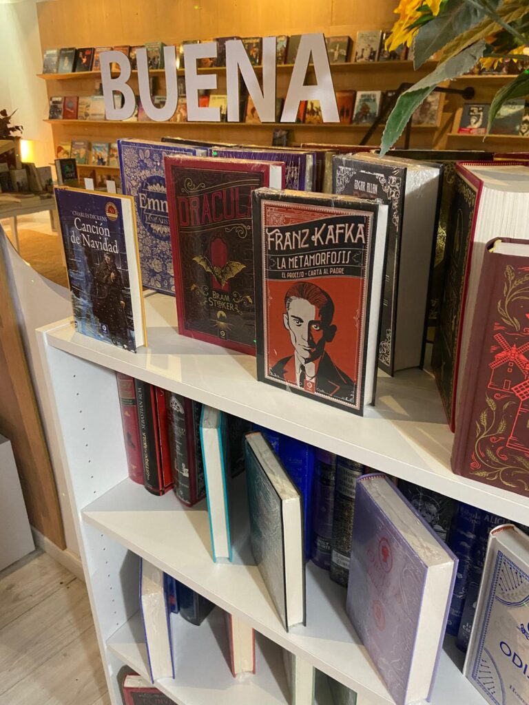 Librería Cascaborra.Historia en viñetas